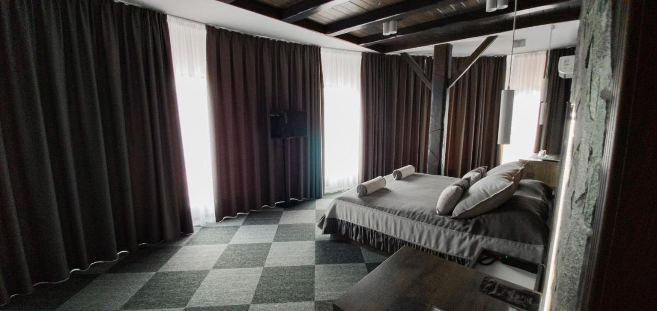 Pidkova Hotel Rivne Luaran gambar
