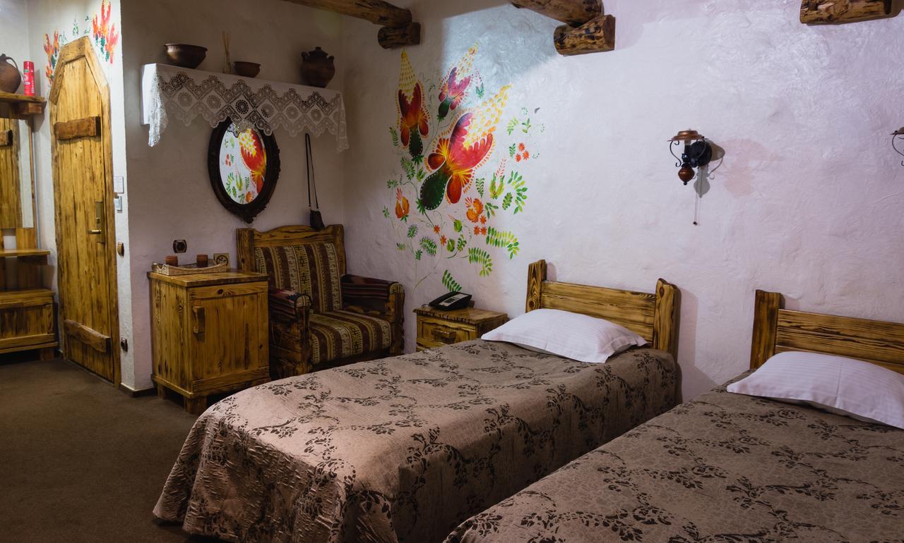 Pidkova Hotel Rivne Luaran gambar
