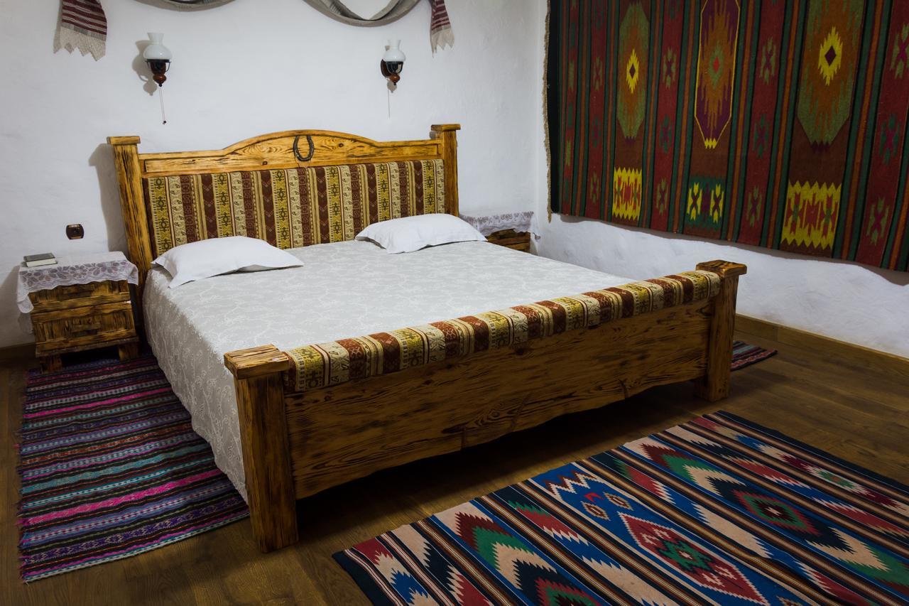Pidkova Hotel Rivne Luaran gambar