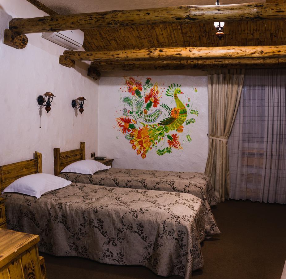 Pidkova Hotel Rivne Luaran gambar